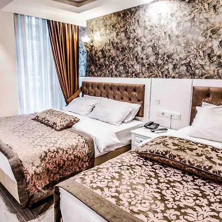 Hotel Lazz 3*